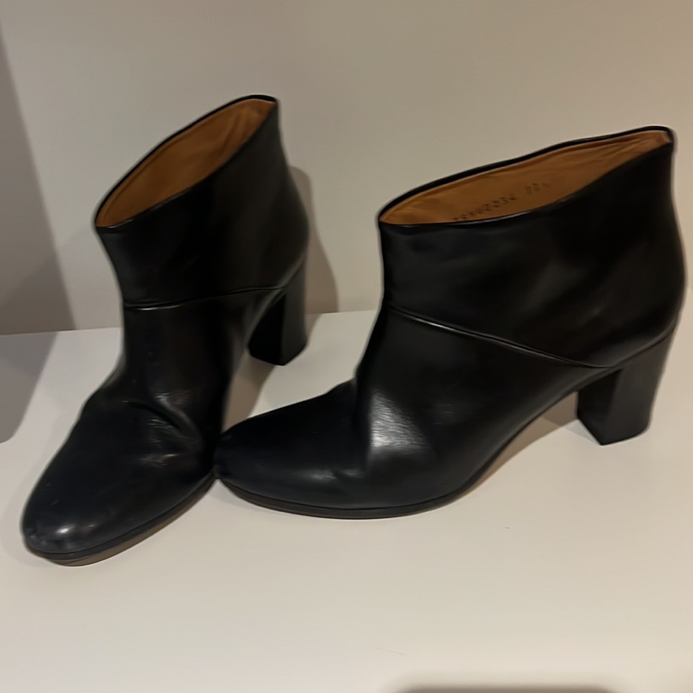 Maison Margiela booties. Well loved but extremely amazing quality. - Picture 3 of 9